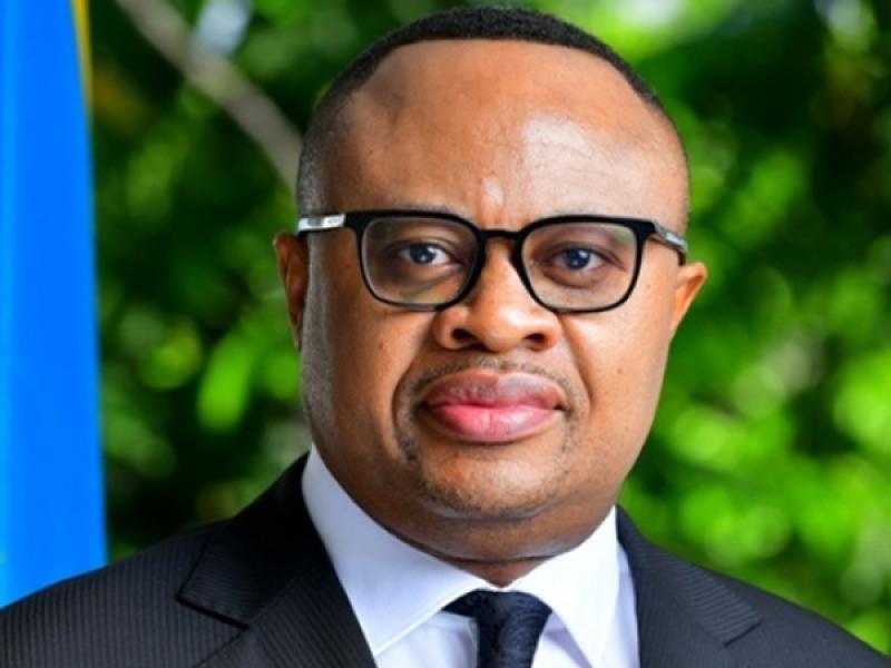 RDC – Rwanda : Claudel Lubaya dénonce les « incohérences diplomatiques » du président Tshisekedi


