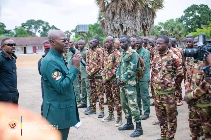 Muanda : Me Guy Kabombo relance les réformes militaires et dément les rumeurs de recrutement discriminatoire

