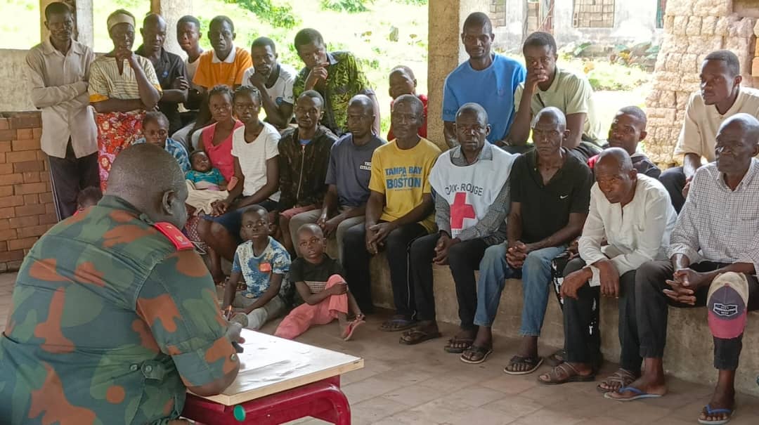 RDC – Maï-Ndombe : L’armée apaise les habitants de Nkana après l’assaut des Mobondo