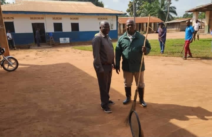 Sud-Ubangi 2 : l’IPP Émile Kimpumpu en première ligne pour l’opération SALONGO dans l’éducation