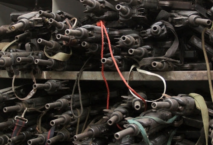  Ituri : 20 armes AK-47 et 26 chargeurs saisis à Djugu après une dénonciation citoyenne