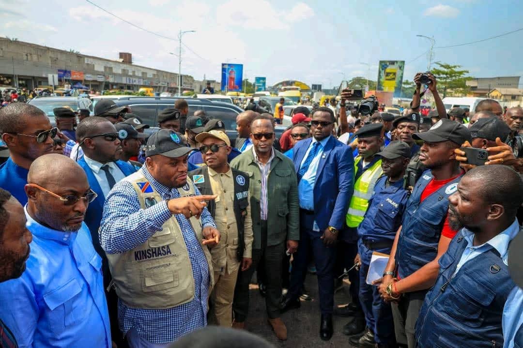 Kinshasa serre la vis sur la circulation : une opération massive lancée par le gouvernorat