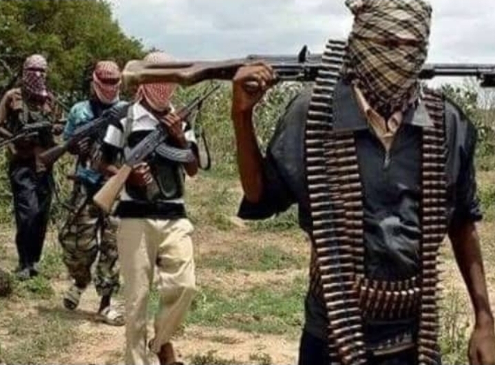 Nord-Kivu : quatre civils tués et plusieurs motos incendiées lors d’une attaque armée sur l’axe Oïcha–Mamove