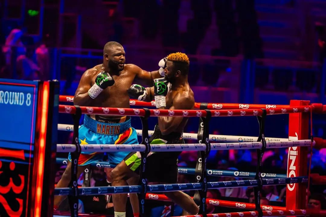 
Boxe-RDC : Martin Bakole garde son sang-froid face à Ajagba jusqu'à  10e  Rounds

